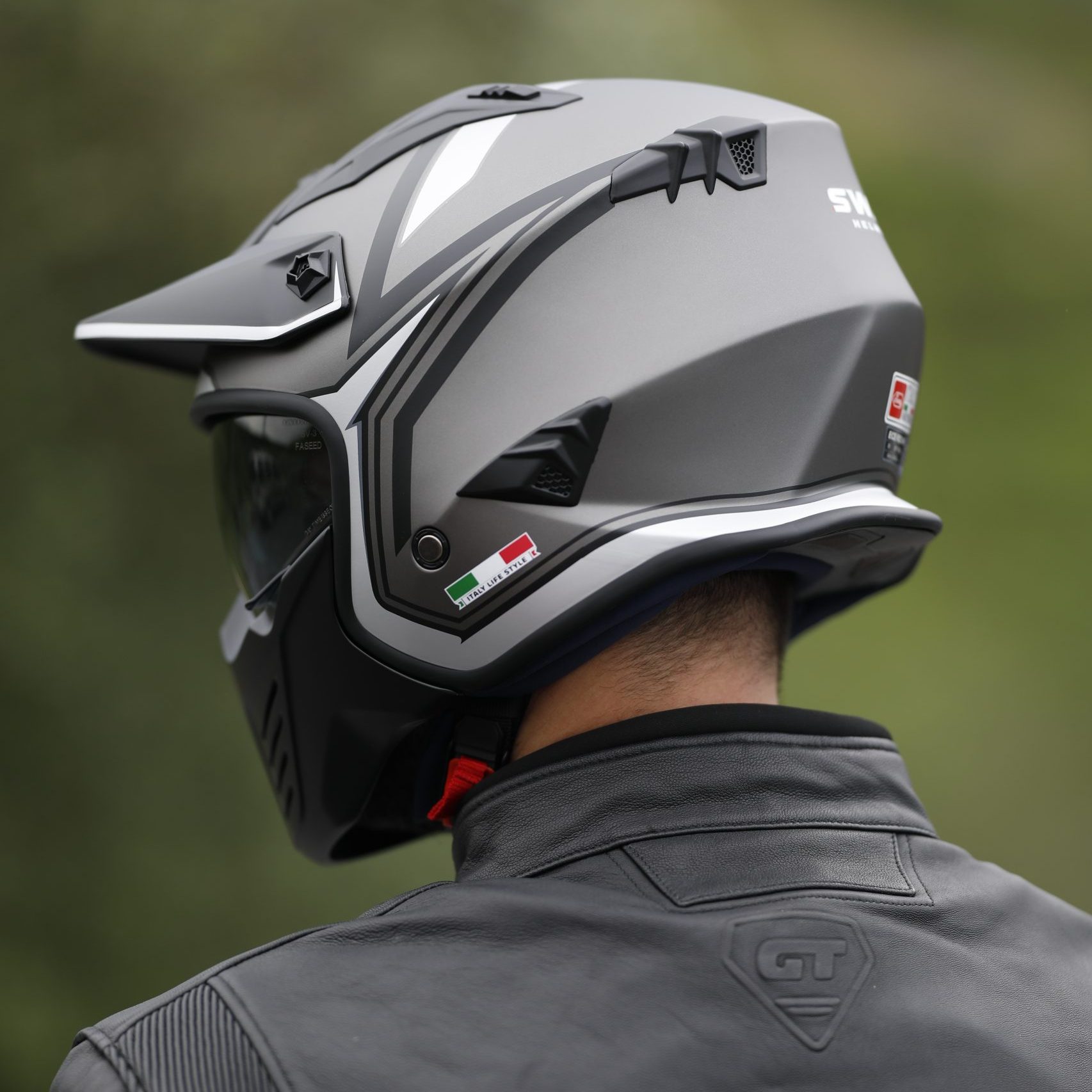 SWAY TOKYO Titanium White Black Kask - Görsel 3